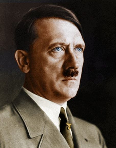 AdolfHitler_portrait.jpg