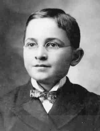 Truman_Harry_age13_1897.jpg
