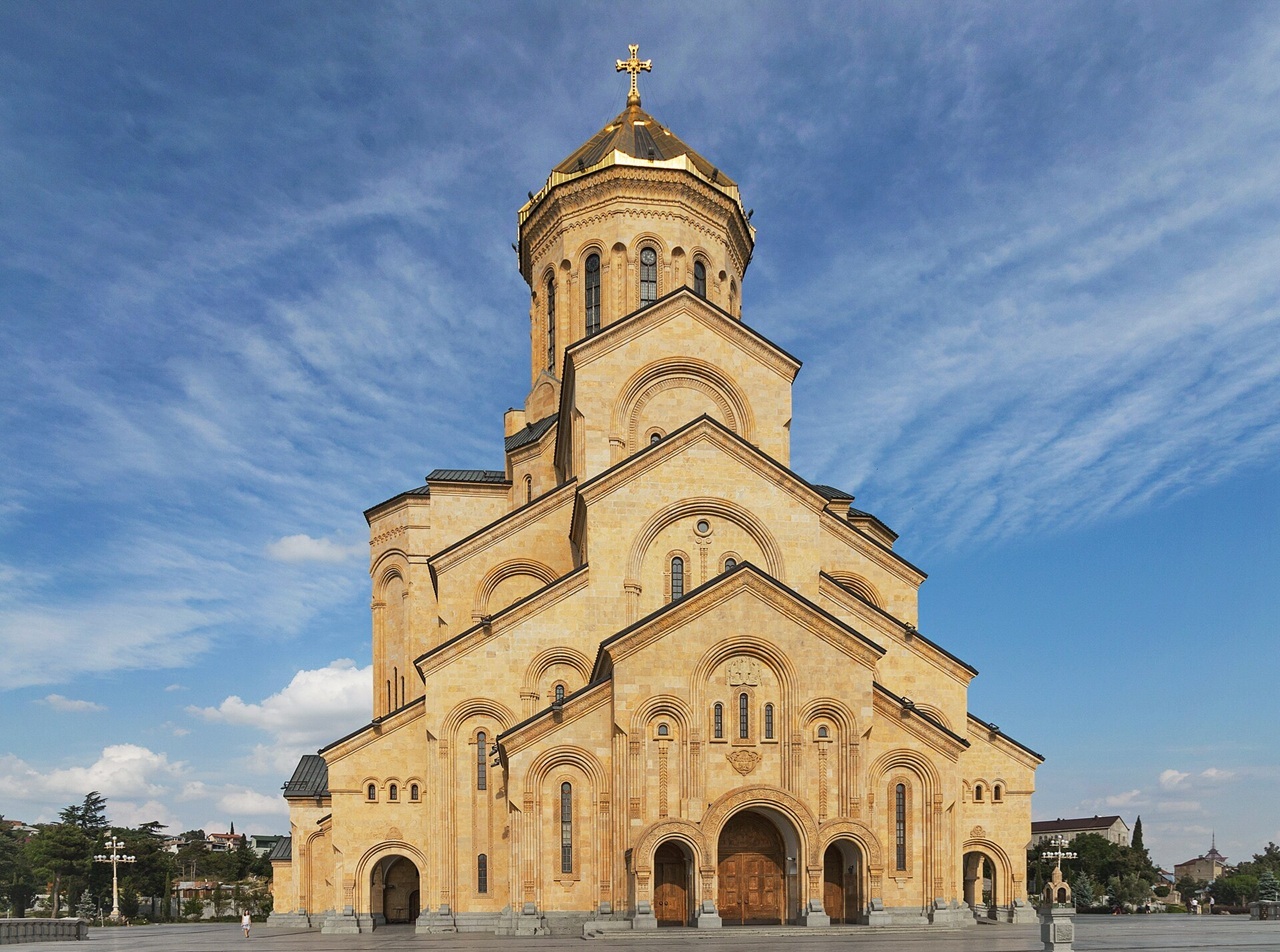 Cathedral_HolyTrinity_Tblisi_2014.jpg