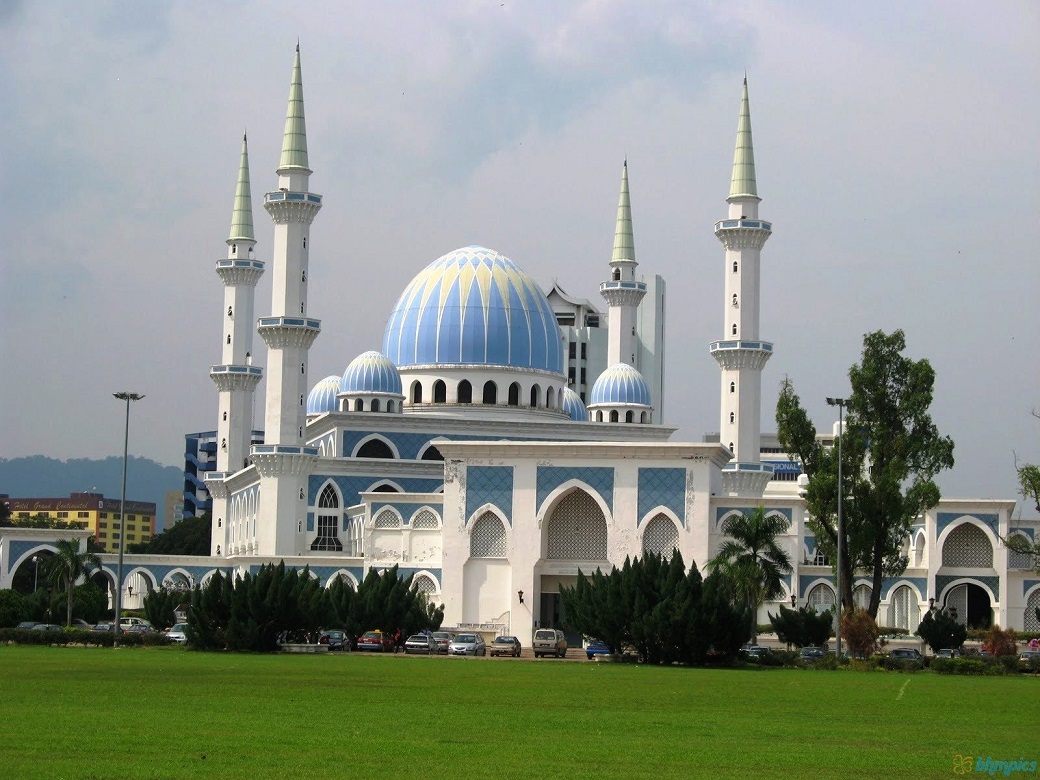 Masjid_BlueDome.jpg
