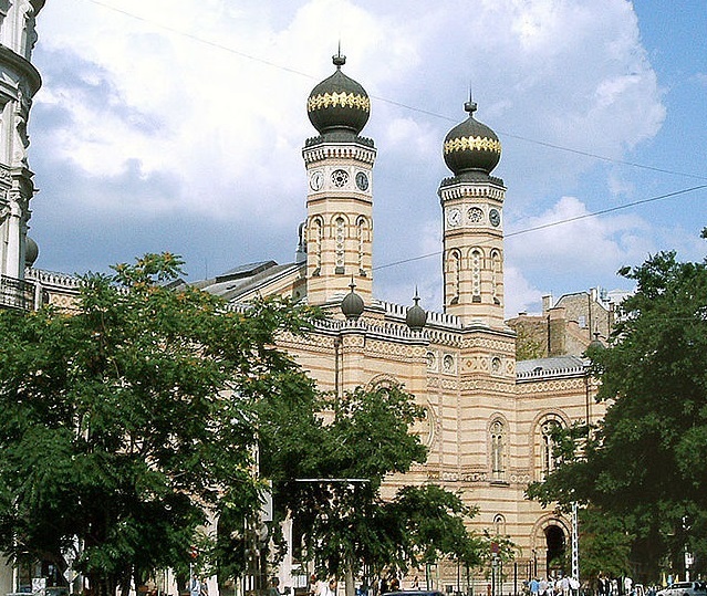 Synagog_Budapest.jpg