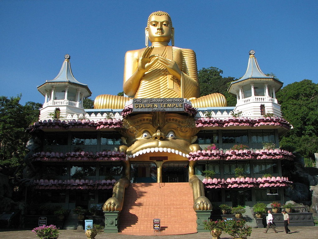 Temple_SriLanka_DambullaCave.jpg