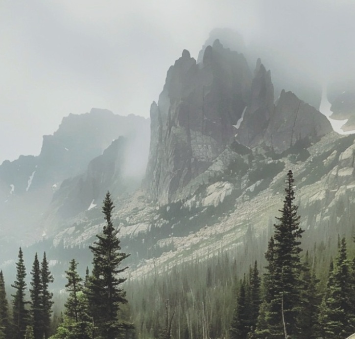 MtnSkyNatlPark/Fog_Mtn.jpg
