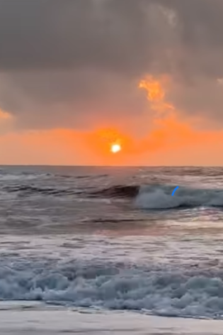 Sun_dwindling_beach.png